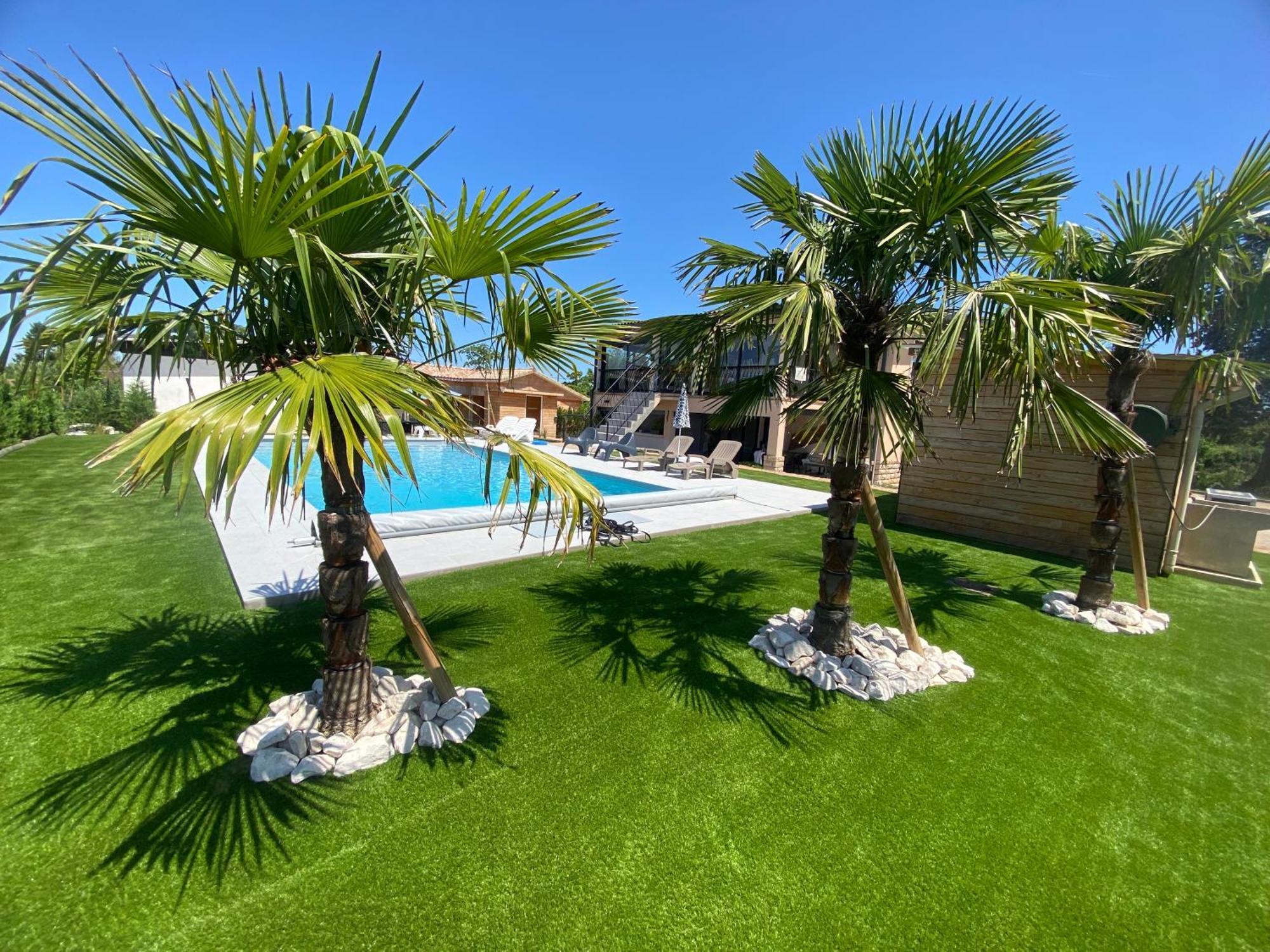 Grieges Studio Chez L'Habitant Avec Piscine Commune מראה חיצוני תמונה